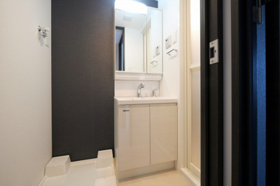 【独立洗面台】 | ファーストフィオーレ大阪城イースト | 使いやすい独立洗面台です