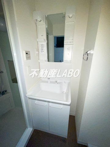 LIVIAZ NAMBA AIRYの洗面所