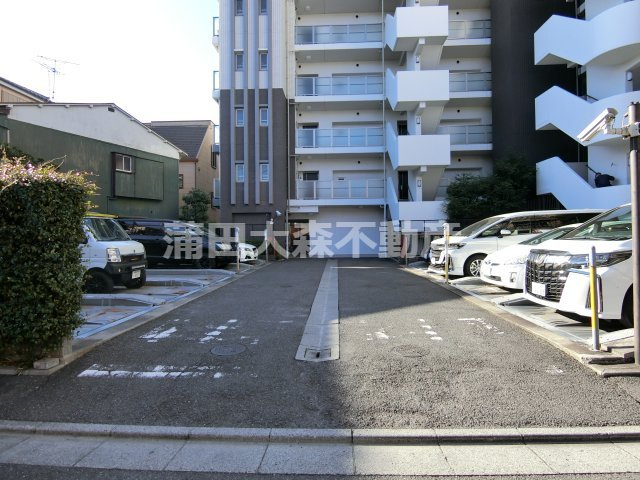 レクセル大森ラウンドアークの駐車場