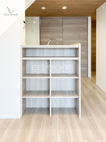 セレスティア千住元町の居間・リビング|リビング棚