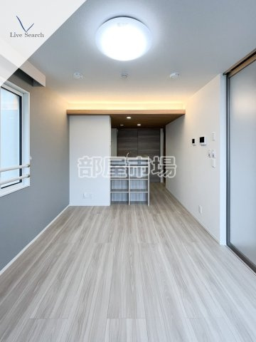 セレスティア千住元町の居間・リビング