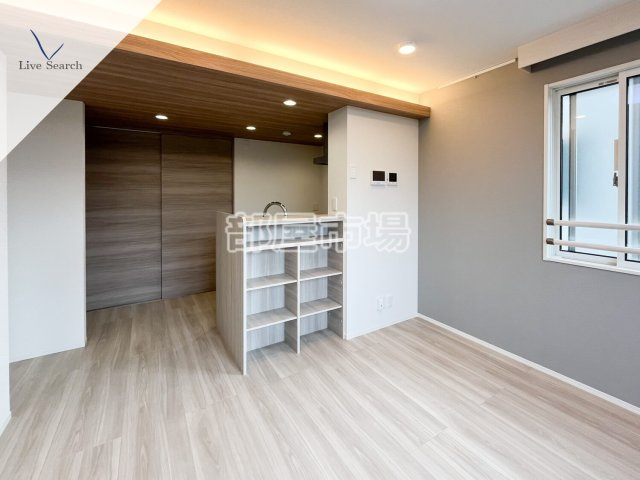 セレスティア千住元町の居間・リビング