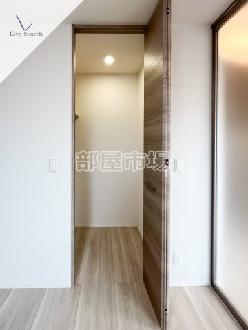 セレスティア千住元町の収納|ウォークインクローゼット