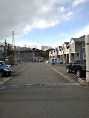 【駐車場】 | ＥＤＥＬＨＥＩＧＨＴＳ　１号館