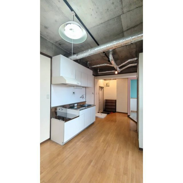 岐阜市本郷町２丁目のアパートのキッチン