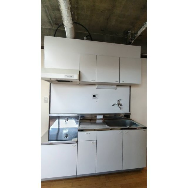 岐阜市本郷町２丁目のアパートのキッチン