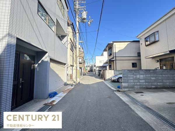 【前面道路含む現地写真】 | 伝法五丁目　古家付土地 | 阪神なんば線「伝法」駅　徒歩9分！
アクセスも良好です！
