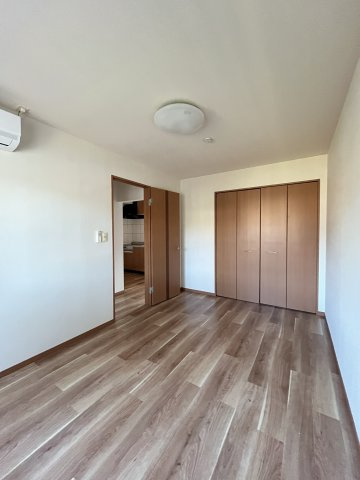 ピオニーの洋室