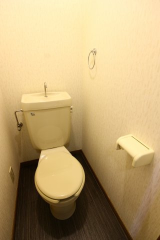 アンピエスぜんのトイレ|バス・トイレセパレートです♪