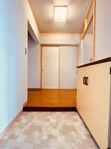 サンハイツ向陽Ⅰの玄関