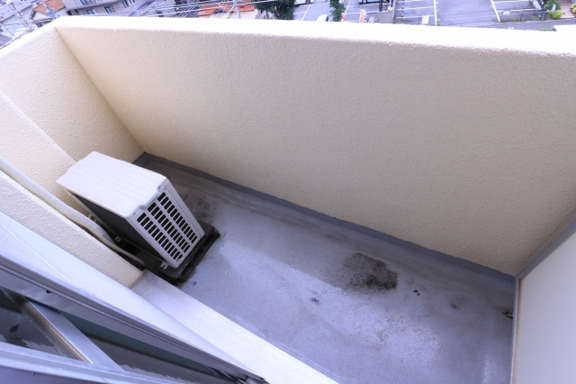 サニーパレス平磯のバルコニー