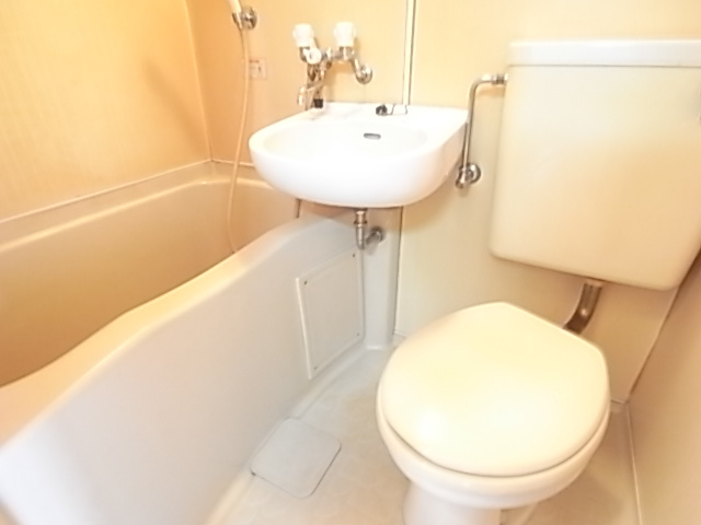 サニーパレス平磯の浴室