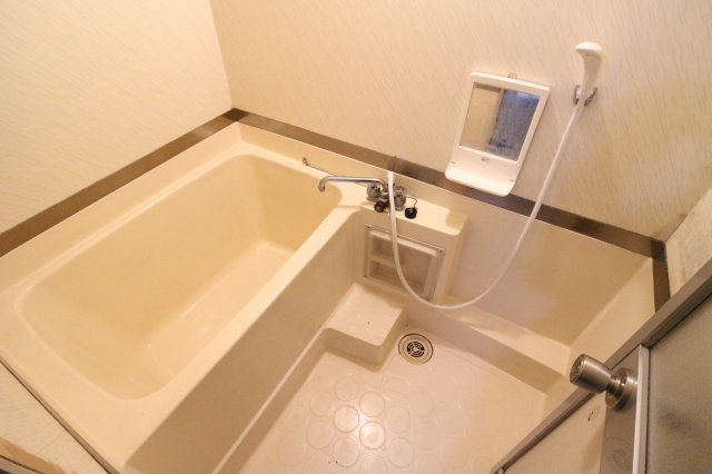 ハイツ千代が丘の浴室