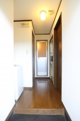 サンウィング神陽の玄関|※同建物別部屋の参考写真です。