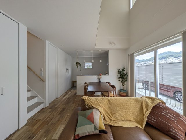 【居間・リビング】