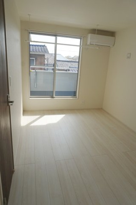 【洋室】 | リーブルファイン小山駅東通り | 南西