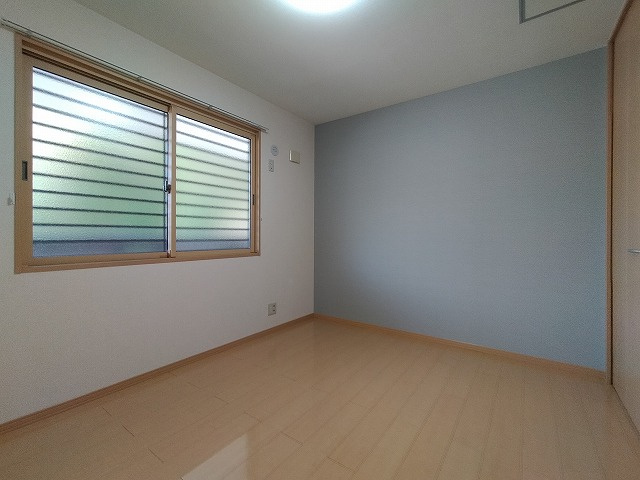 神戸市北区山田町下谷上字六地蔵のアパート