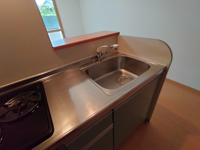 神戸市北区山田町下谷上字六地蔵のアパート