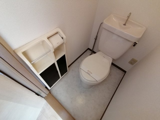 神戸市須磨区多井畑東町のアパートのトイレ|トイレ