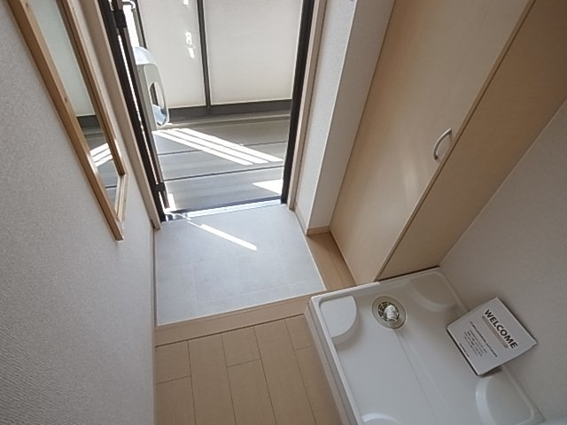 神戸市長田区松野通２丁目のアパートの玄関|シューズボックス付き