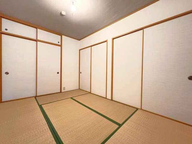 ◆リフォーム済みの美室◆広々専用庭＆テラス付き３LDK◆ディオ・フェルティ丹波橋右芳館の和室|和室６帖