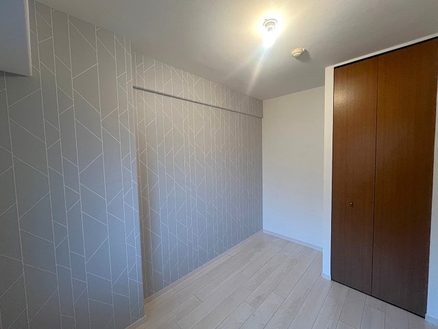 ◆リフォーム済みの美室◆広々専用庭＆テラス付き３LDK◆ディオ・フェルティ丹波橋右芳館の洋室|洋室４.５帖