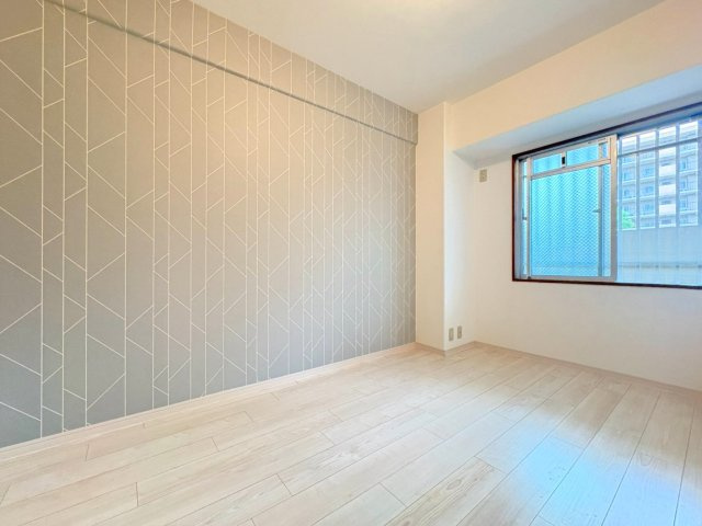 ◆リフォーム済みの美室◆広々専用庭＆テラス付き３LDK◆ディオ・フェルティ丹波橋右芳館の洋室|洋室５.６帖