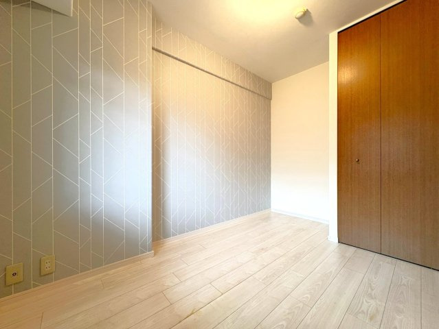 ◆リフォーム済みの美室◆広々専用庭＆テラス付き３LDK◆ディオ・フェルティ丹波橋右芳館の洋室|洋室４.５帖
