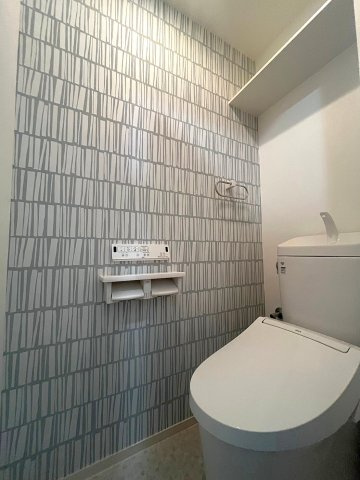 ◆リフォーム済みの美室◆広々専用庭＆テラス付き３LDK◆ディオ・フェルティ丹波橋右芳館のトイレ|トイレ