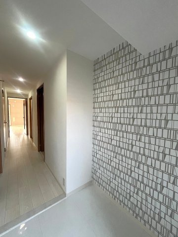 ◆リフォーム済みの美室◆広々専用庭＆テラス付き３LDK◆ディオ・フェルティ丹波橋右芳館の玄関|玄関