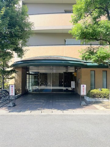 ◆リフォーム済みの美室◆広々専用庭＆テラス付き３LDK◆ディオ・フェルティ丹波橋右芳館|エントランス