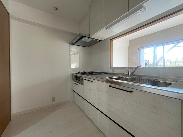 ◆リフォーム済みの美室◆広々専用庭＆テラス付き３LDK◆ディオ・フェルティ丹波橋右芳館のキッチン|キッチン