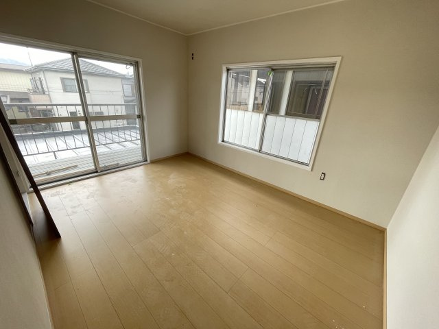 藤岡市藤岡　中古1190の洋室