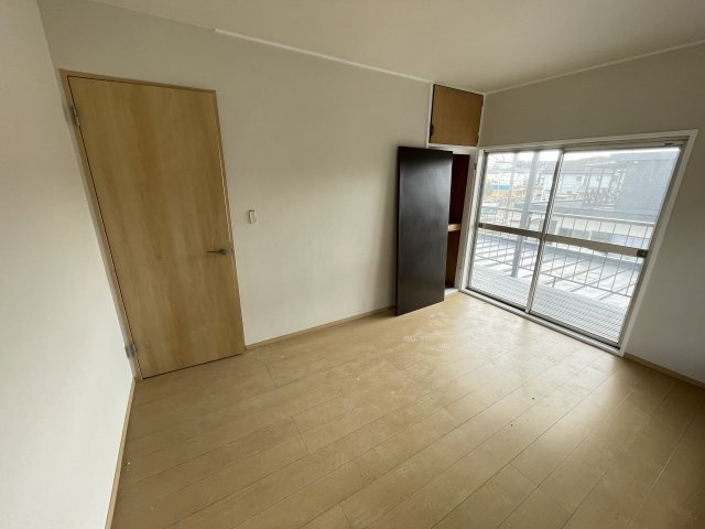 藤岡市藤岡　中古1190の洋室