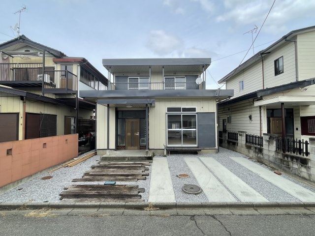 藤岡市藤岡　中古1190の外観