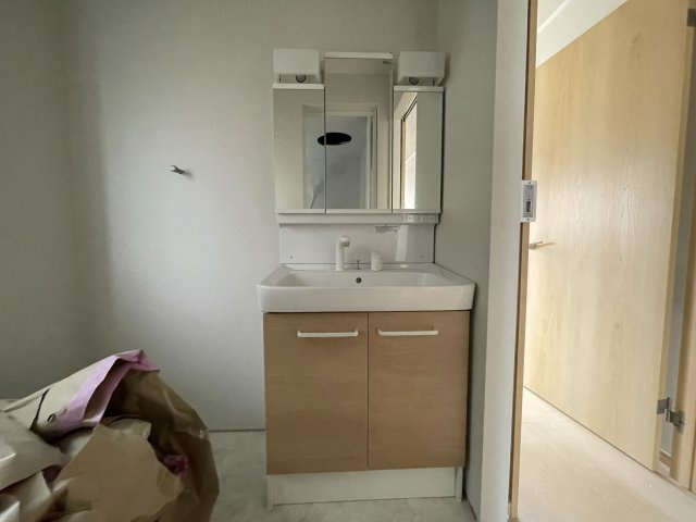 藤岡市藤岡　中古1190の独立洗面台|リフォーム中です(^^♪