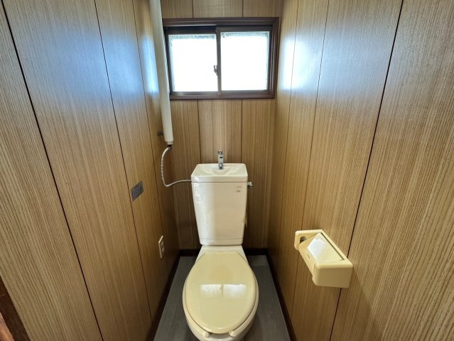 釧路市大楽毛西２丁目のアパートのトイレ