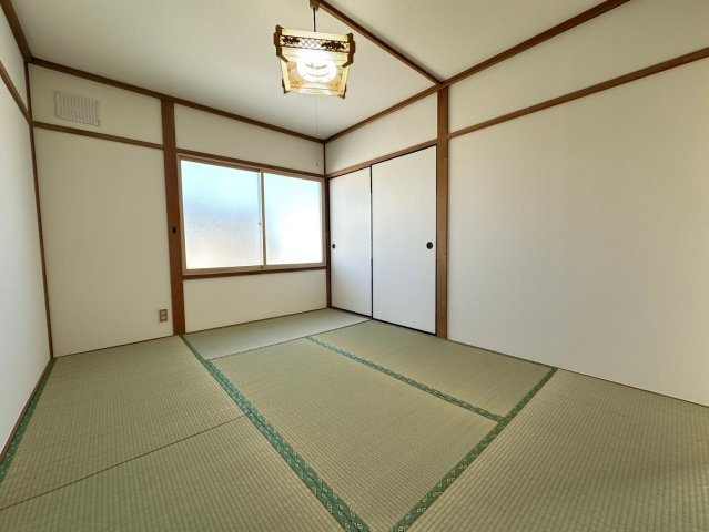 釧路市大楽毛西２丁目のアパートの和室