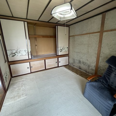 登別市美園町6丁目38-1戸建の収納