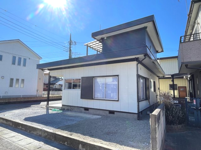 藤岡市藤岡　中古1390の前面道路含む現地写真