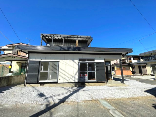 藤岡市藤岡　中古1390の前面道路含む現地写真