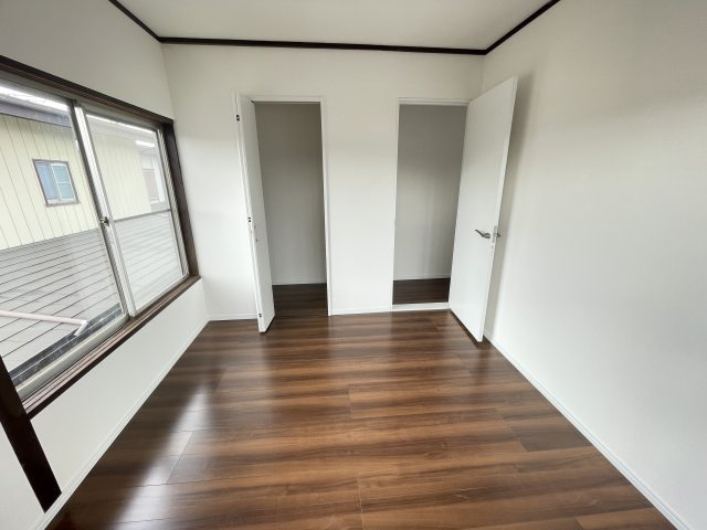 藤岡市藤岡　中古1390の洋室