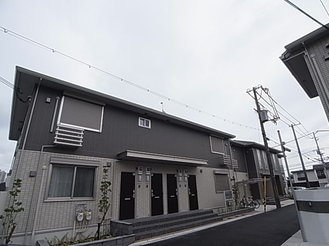 神戸市須磨区月見山町３丁目のアパート