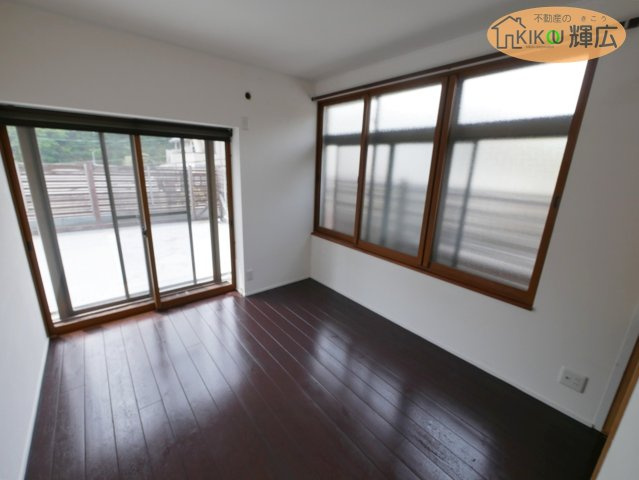 【洋室】 | 姫路市北新在家2丁目　店舗付住宅
