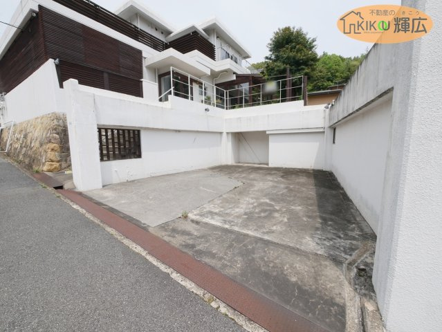 姫路市北新在家2丁目　店舗付住宅の駐車場