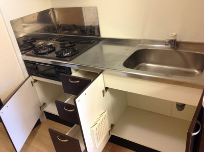 【キッチン】 | レオネクストコーラルアイル小倉 | ぱんぱかぱーん！こんなに収納できます☆