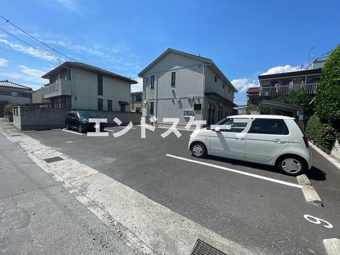ＣＡＳＡ芝塚ＭＴの駐車場|高崎、前橋エリアのお部屋探しはエンドスケープまで！お客様の理想お聞かせ下さい♪