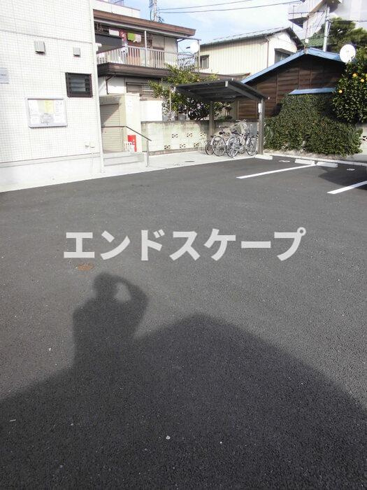 ＣＡＳＡ芝塚ＭＴの駐車場|高崎、前橋エリアのお部屋探しはエンドスケープまで！お客様の理想お聞かせ下さい♪