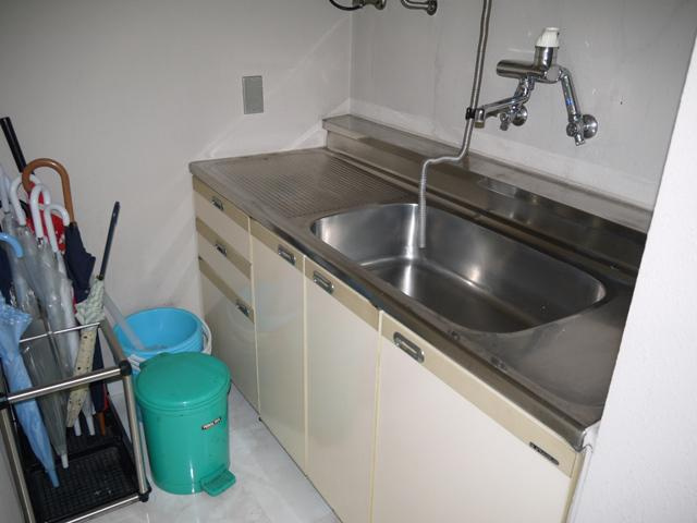 康生通南　東海保険・ガーデンビルのキッチン