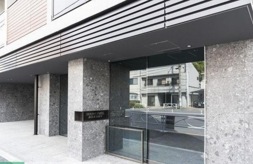 シーズンフラッツ蔵前春日通りのエントランス